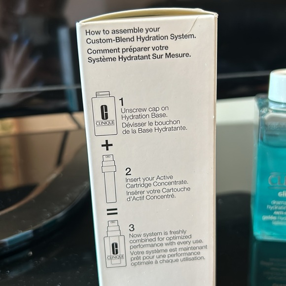 Clinique - Hydrating Jelly - Picture 2 of 3